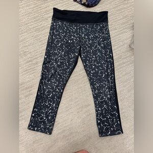 Under Armour Black & White Cropped Patterned Joggers